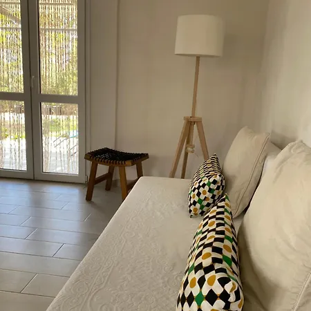 House Ogliastra - A Pochi Passi Dalla Feriehus Tertenìa